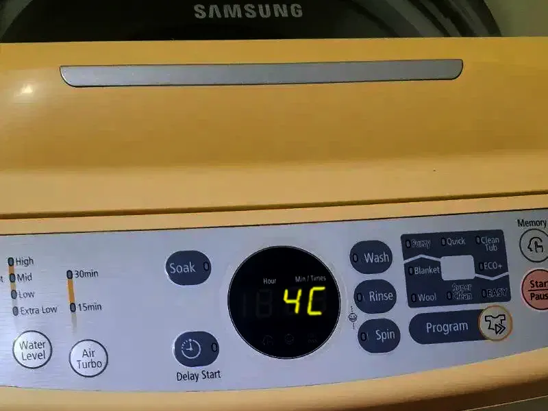 نمایش کد خطای 4C روی لباسشویی سامسونگ WA11V9 در خیابان شیخ بهایی اصفهان - مشکل آبگیری